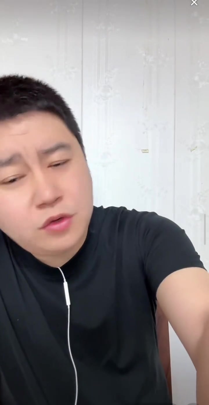 你同意嗎大史此前談哈登職業(yè)生涯的唯一缺陷選隊(duì)友眼光不行